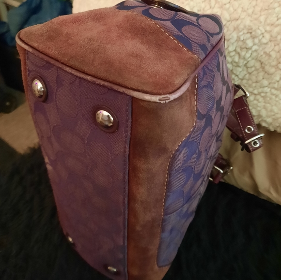 Coach - Picture 7 of 10